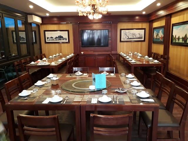 Nha Hang Am Thuc Lang Chai Ha Long